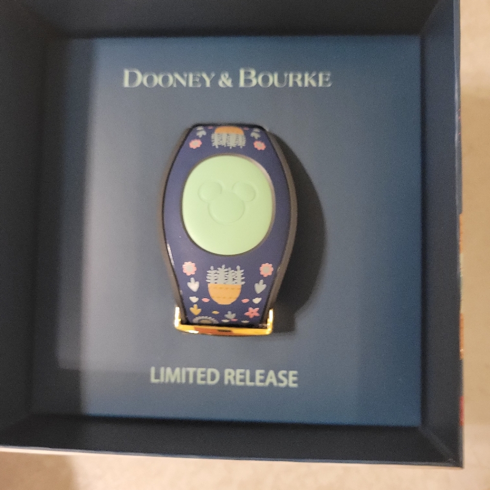 Dooney & Bourke Emperors New Groove Magic Band
